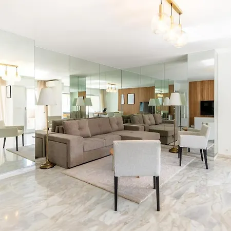 Luxurious With Sea And Carlton View